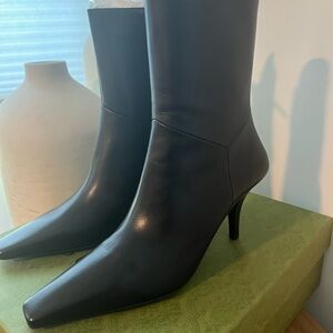 Gucci Malaga Kid Black Boots **NEVER WORN**